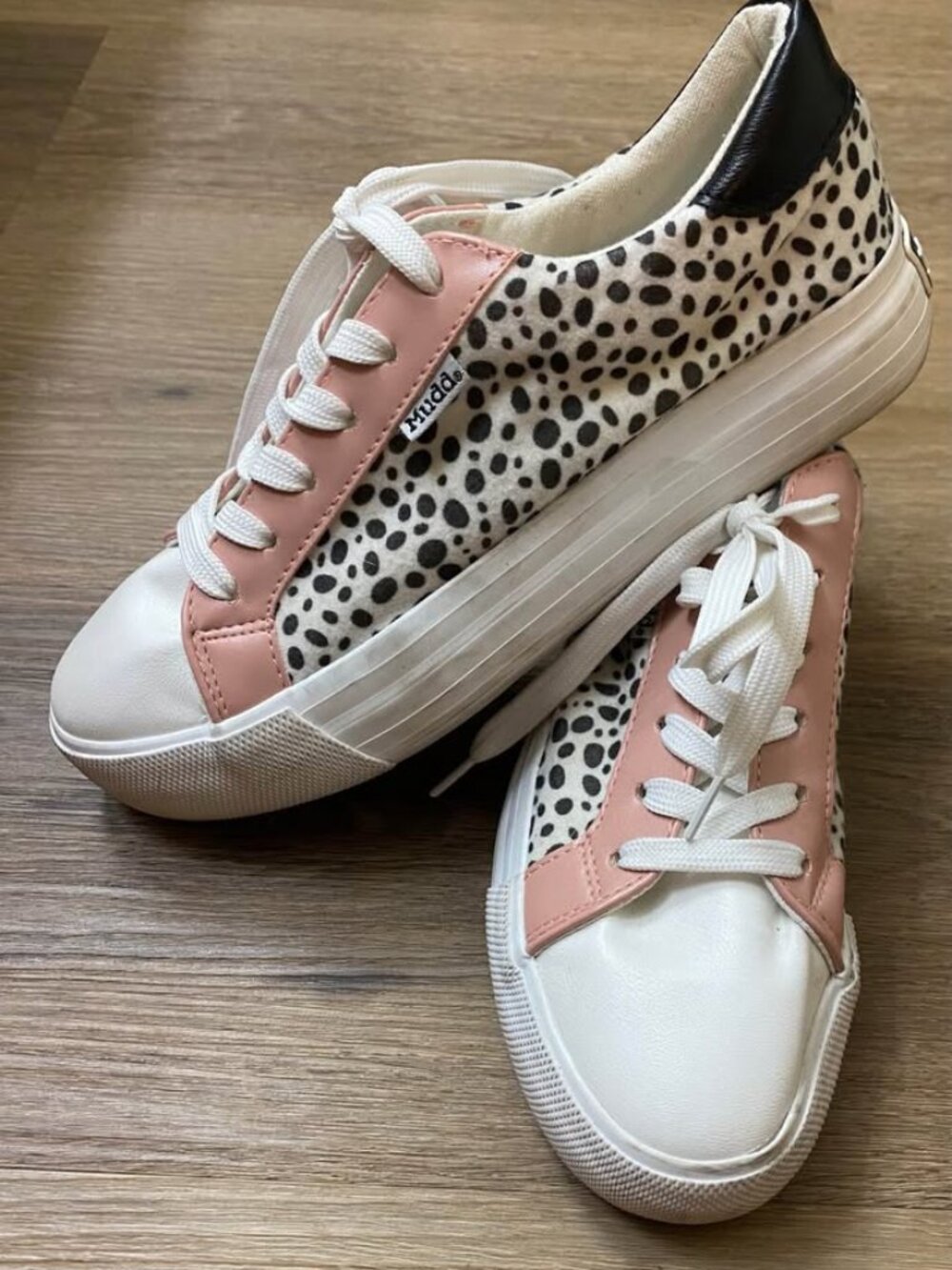 MUDD Women’s Platform Sneakers Size 8.5 White Pink Leopard Print Lace-Up Shoes
